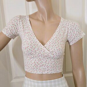 Brandy Melville Amara Floral Crop Top